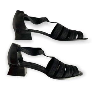 Y2K Vibe Black strappy sandals Blocked Heels Semi Square toe Size 8